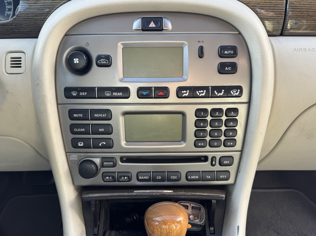 Jaguar X-Type — 22