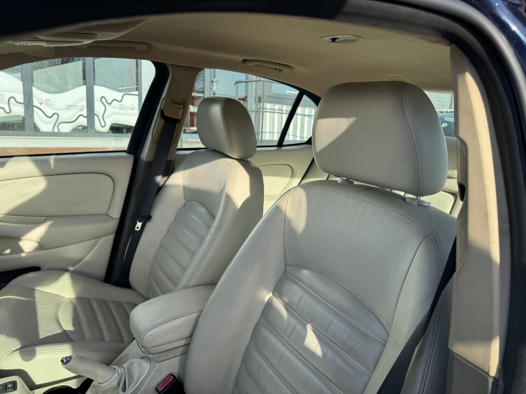Jaguar X-Type — 21