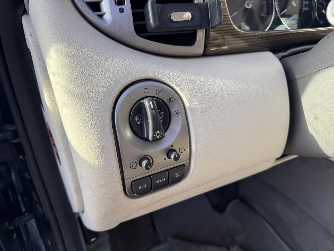 Jaguar X-Type — 23