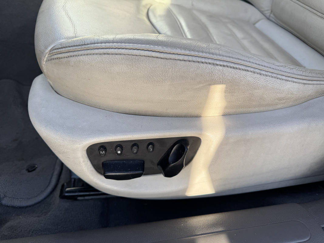 Jaguar X-Type — 24
