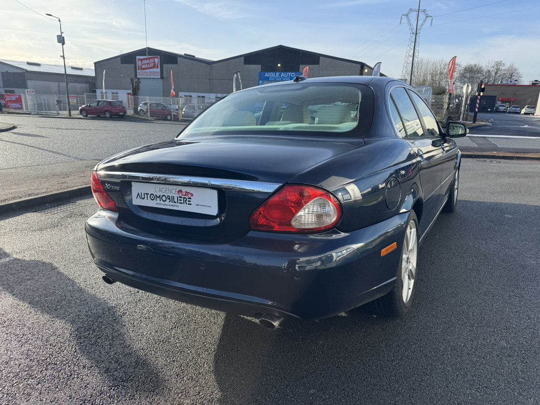 Jaguar X-Type — 8