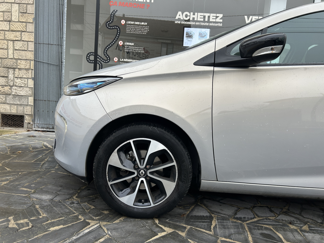 Renault Zoe — 8