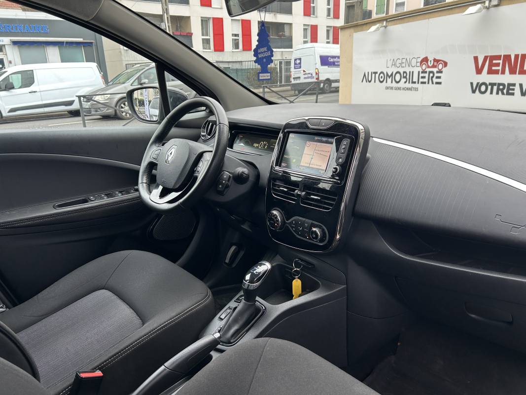 Renault Zoe — 14
