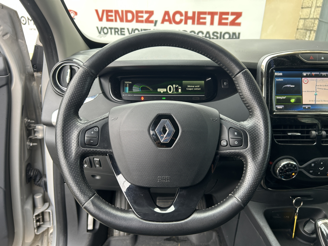 Renault Zoe — 13