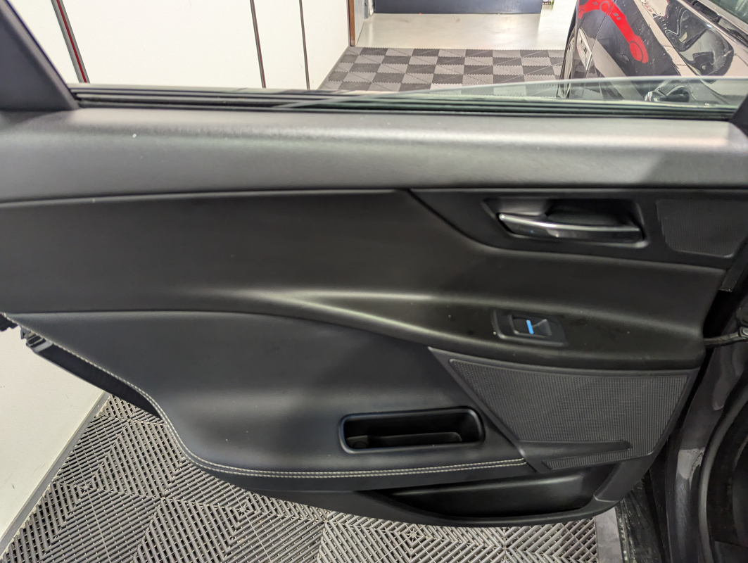 Jaguar XE — 33