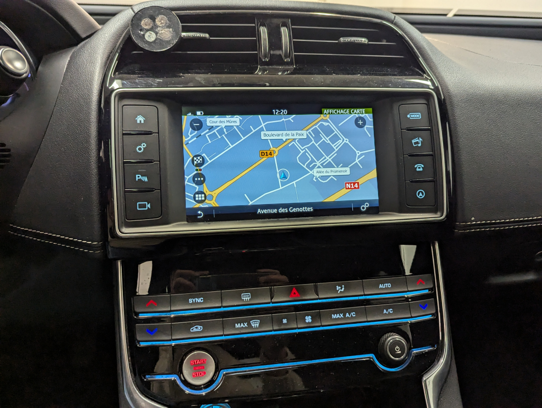 Jaguar XE — 34