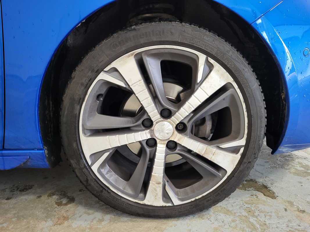 Peugeot 308 — 30