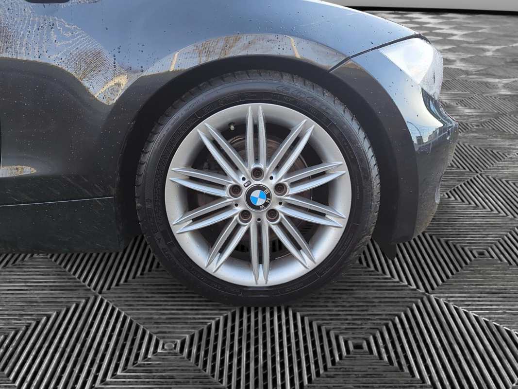 Bmw Série 1 — 28