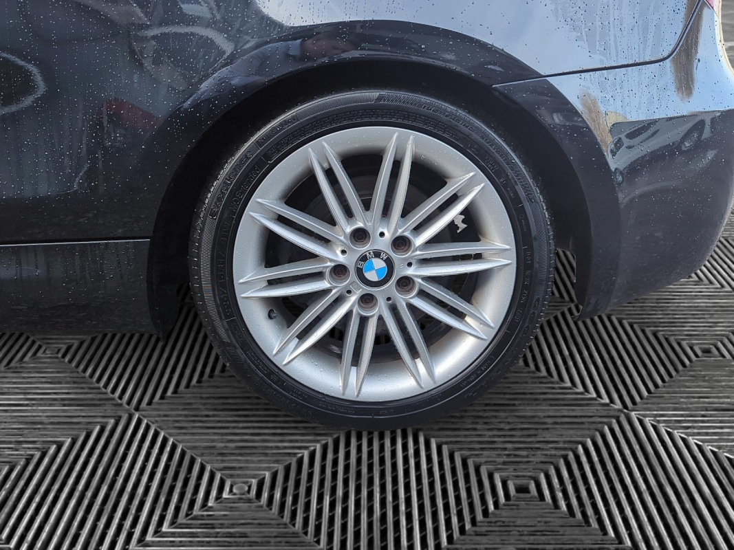 Bmw Série 1 — 30