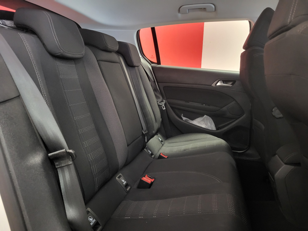 Peugeot 308 — 15