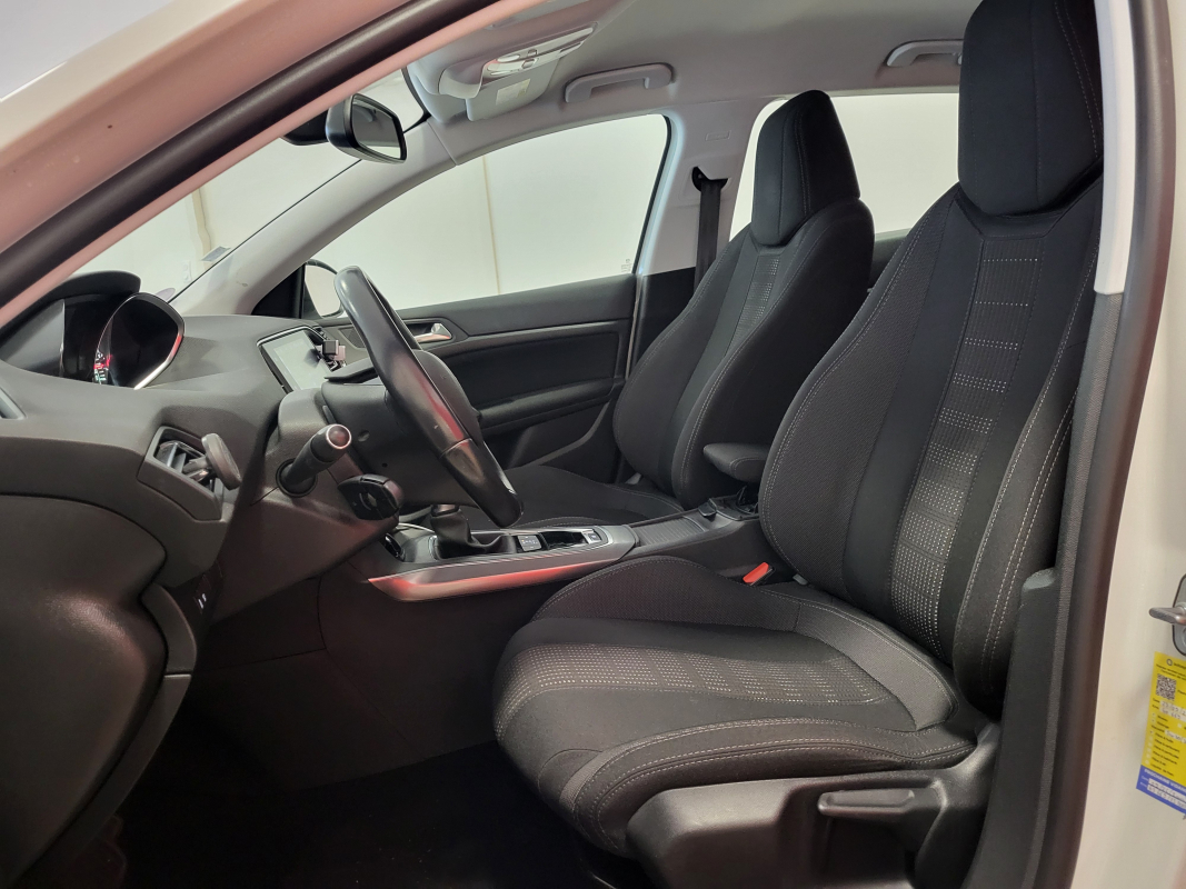 Peugeot 308 — 13