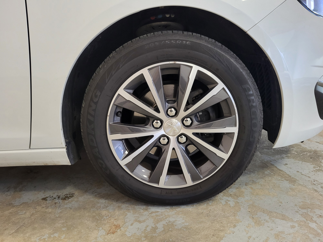 Peugeot 308 — 31