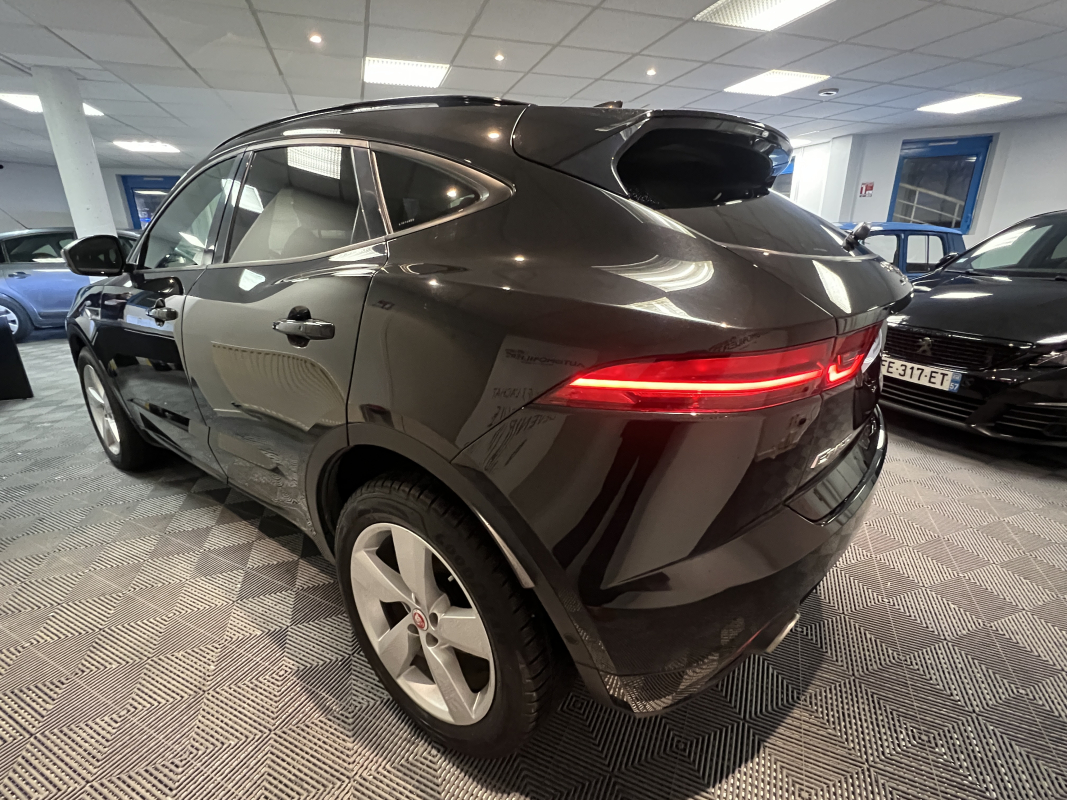 Jaguar E-Pace — 3