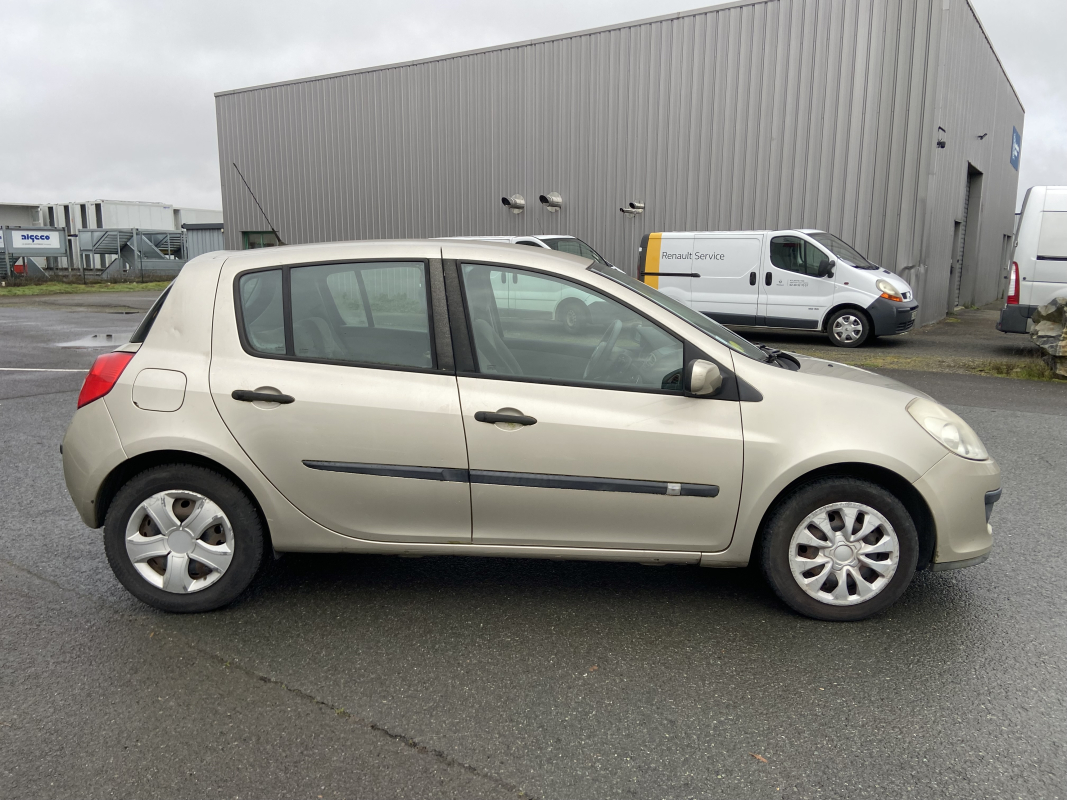 Renault Clio — 4