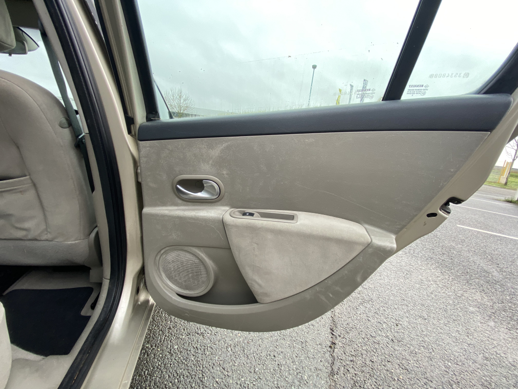 Renault Clio — 27