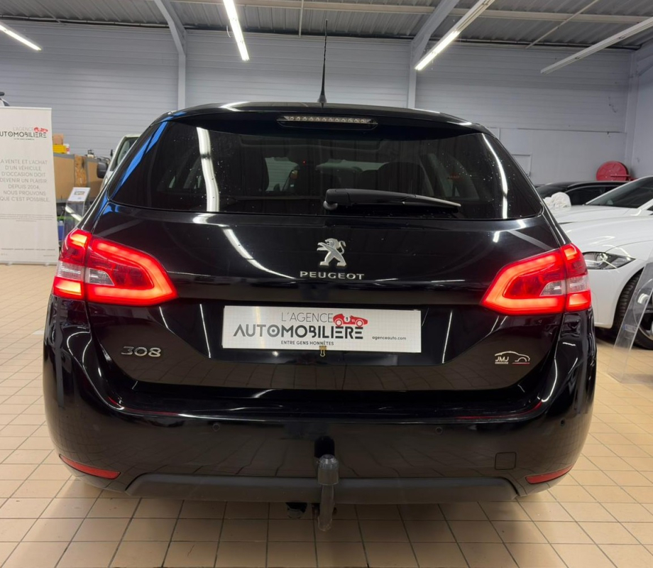 Peugeot 308 SW — 3