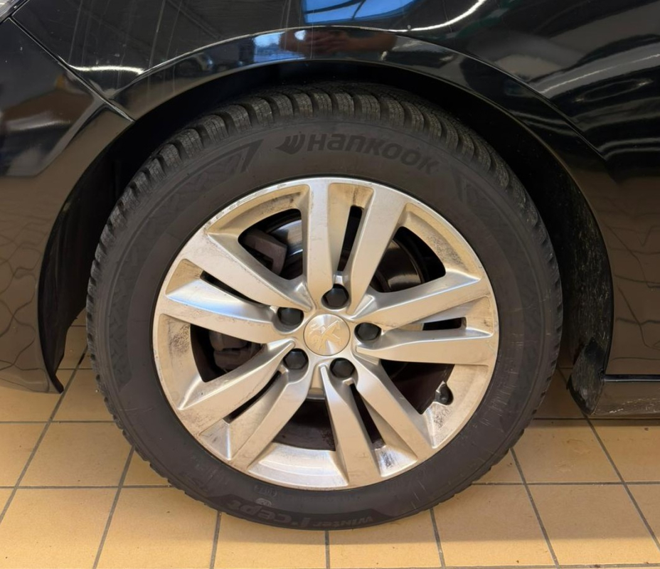 Peugeot 308 SW — 24