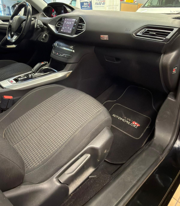 Peugeot 308 SW — 14