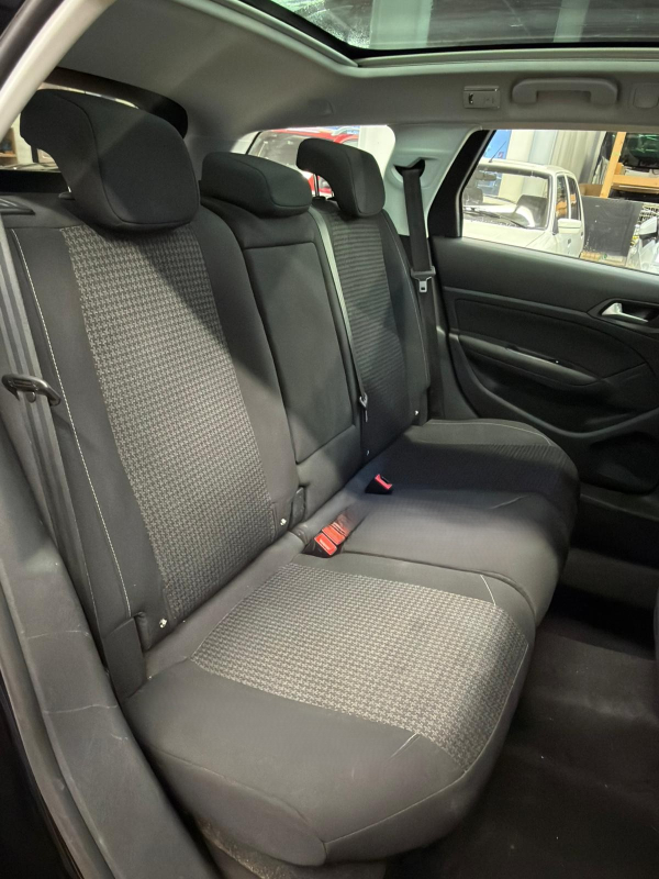 Peugeot 308 SW — 11