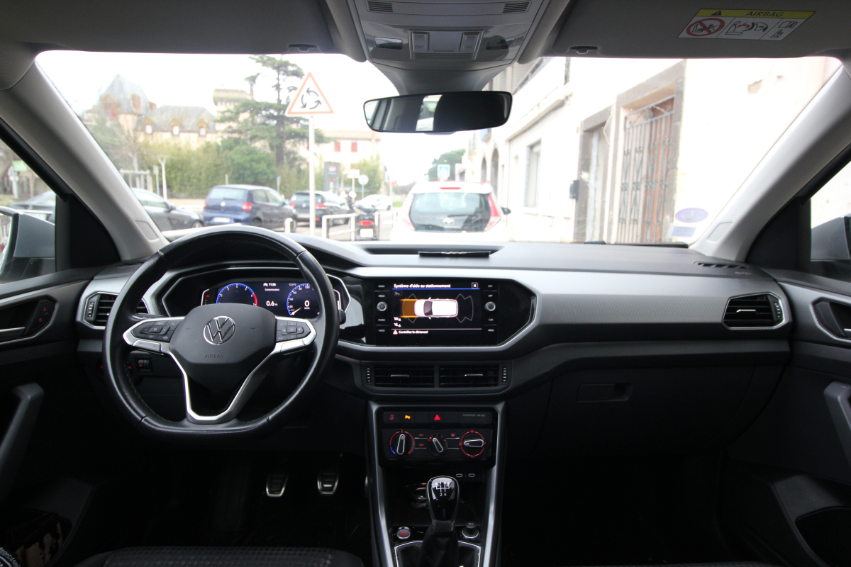 Volkswagen T-Cross — 19