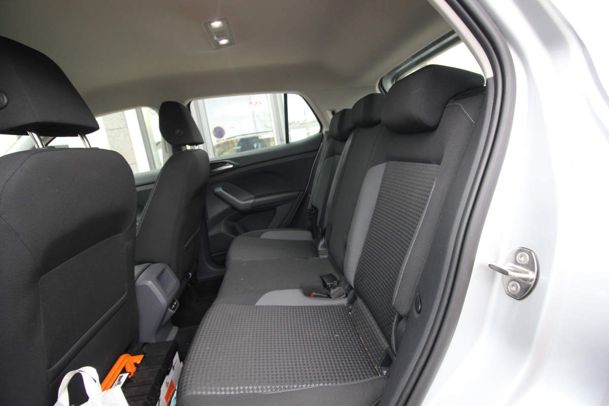 Volkswagen T-Cross — 21
