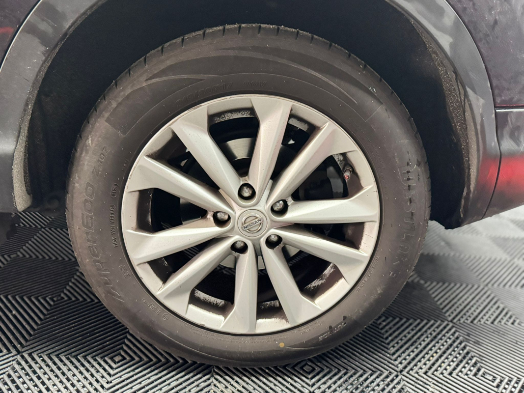 Nissan Qashqai — 33