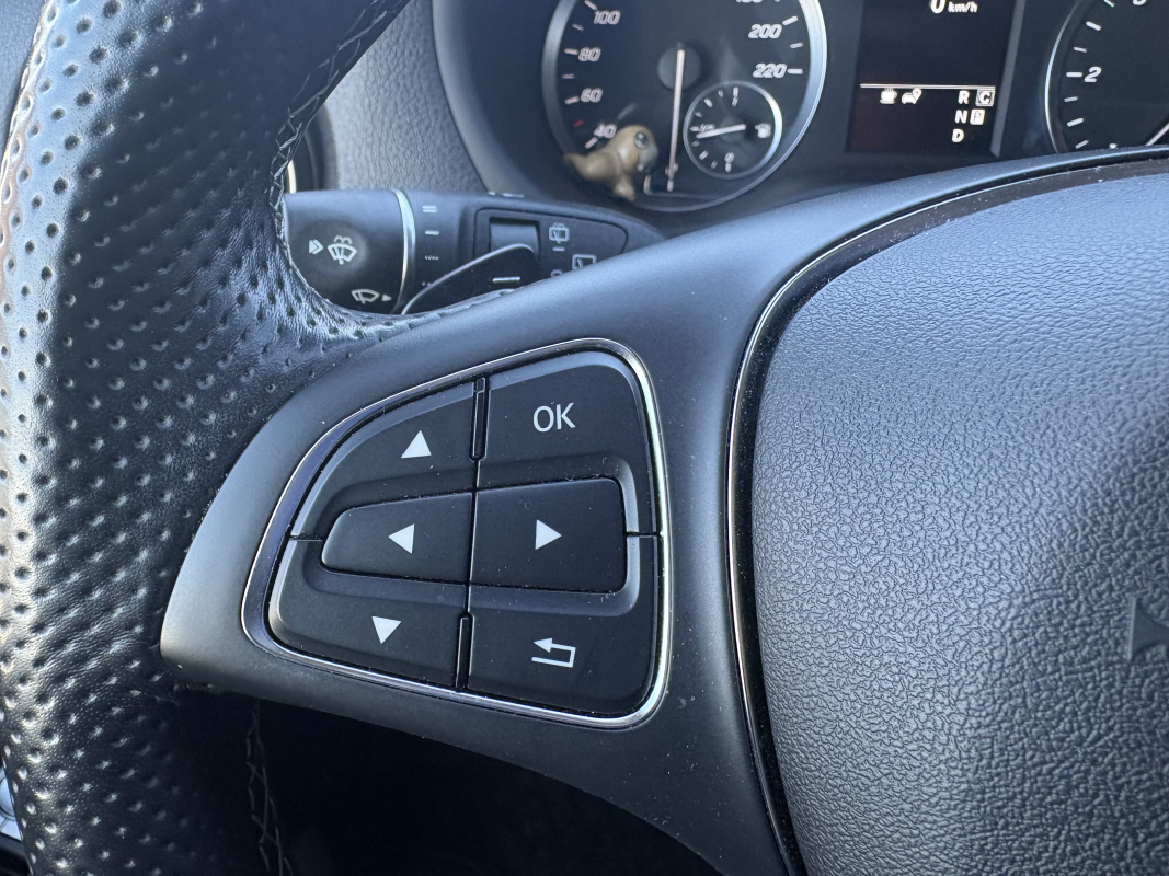 Mercedes Vito — 33