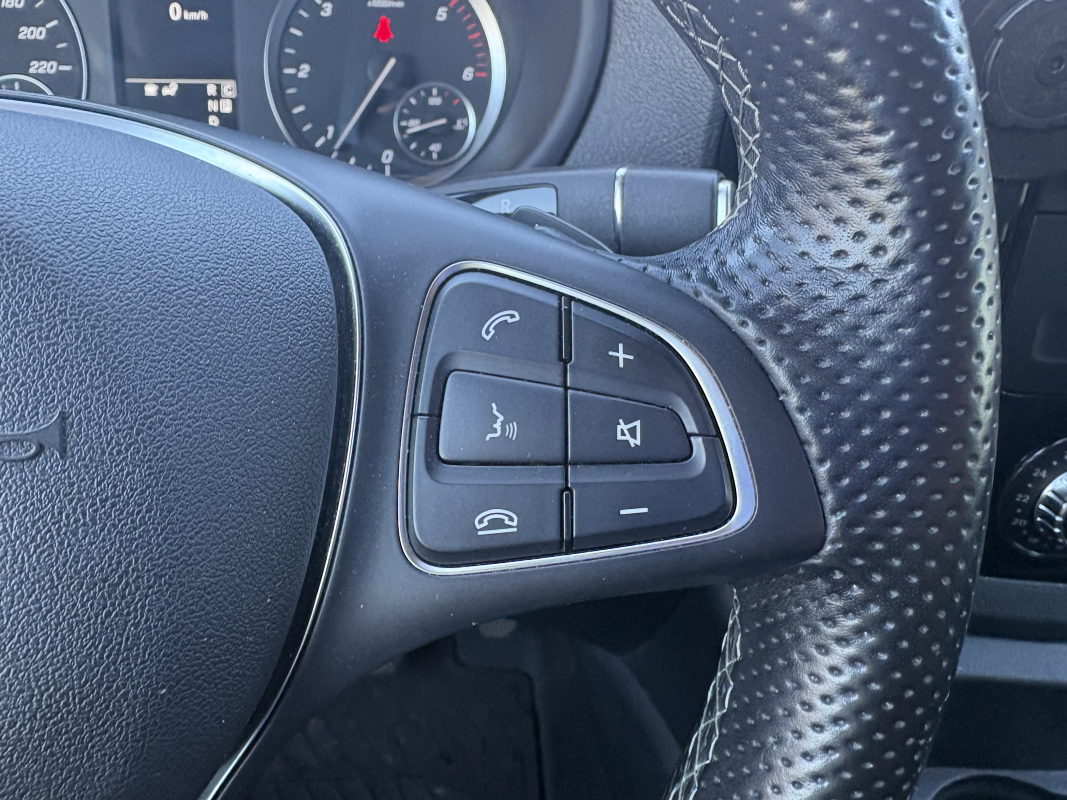 Mercedes Vito — 35