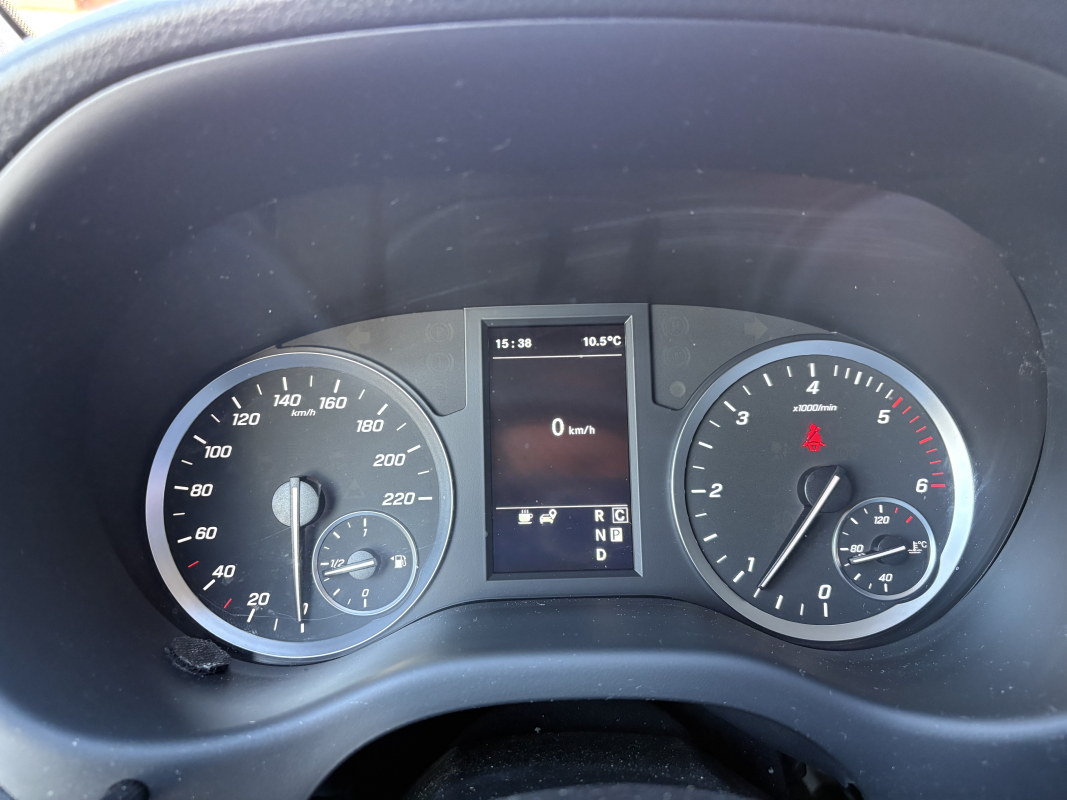 Mercedes Vito — 22