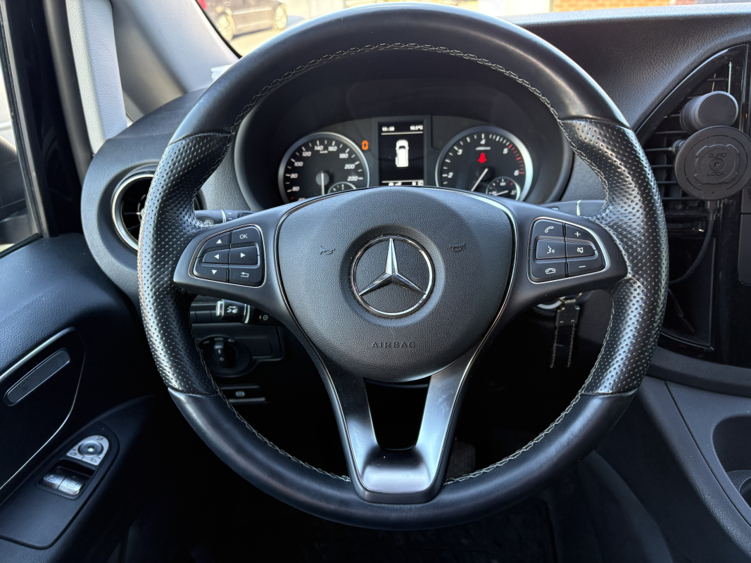 Mercedes Vito — 21