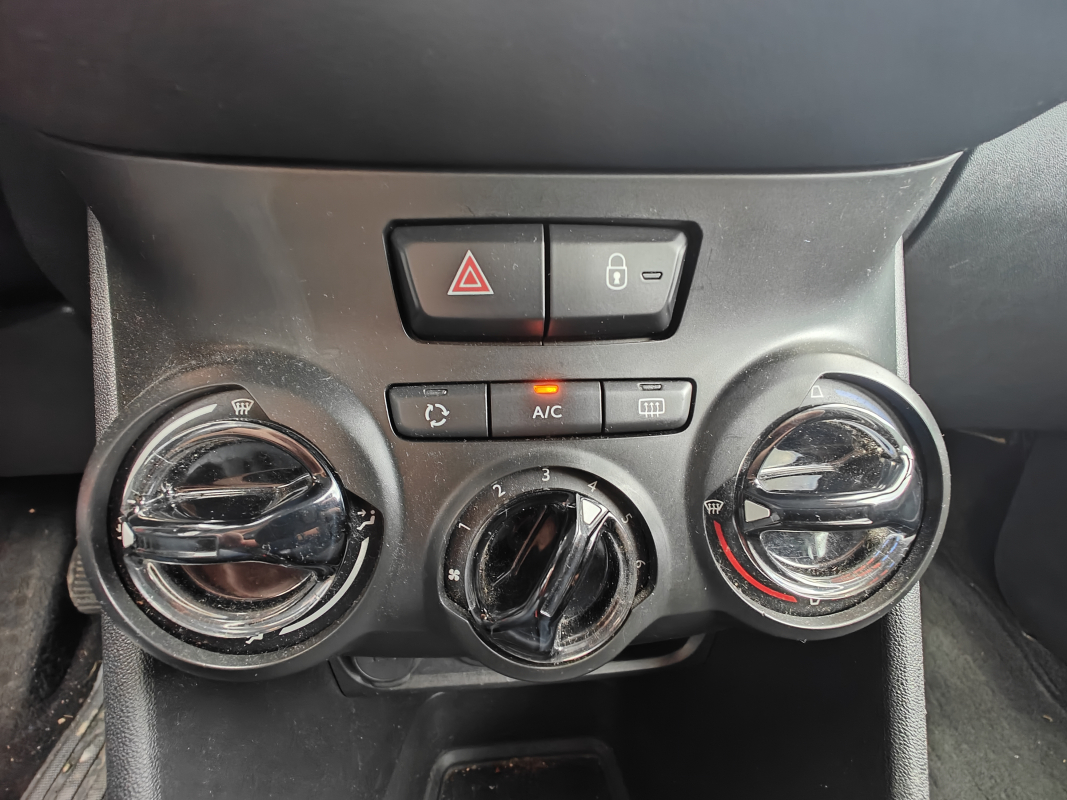 Peugeot 208 — 20