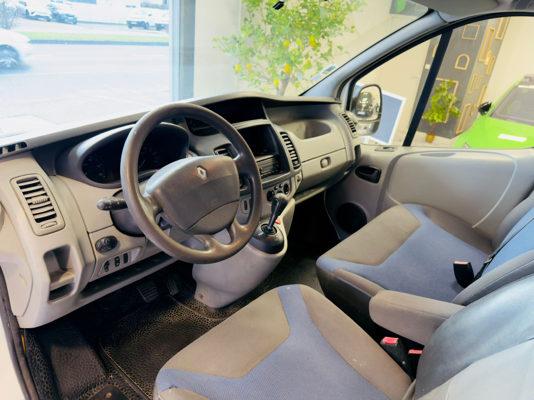 Renault Trafic — 9