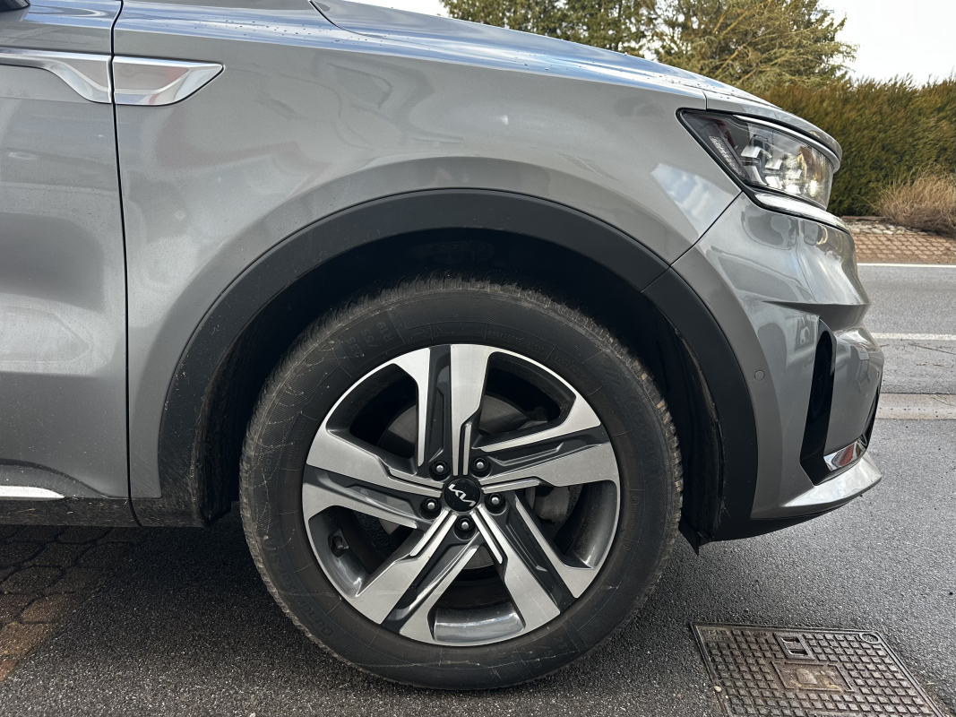 Kia Sorento — 9