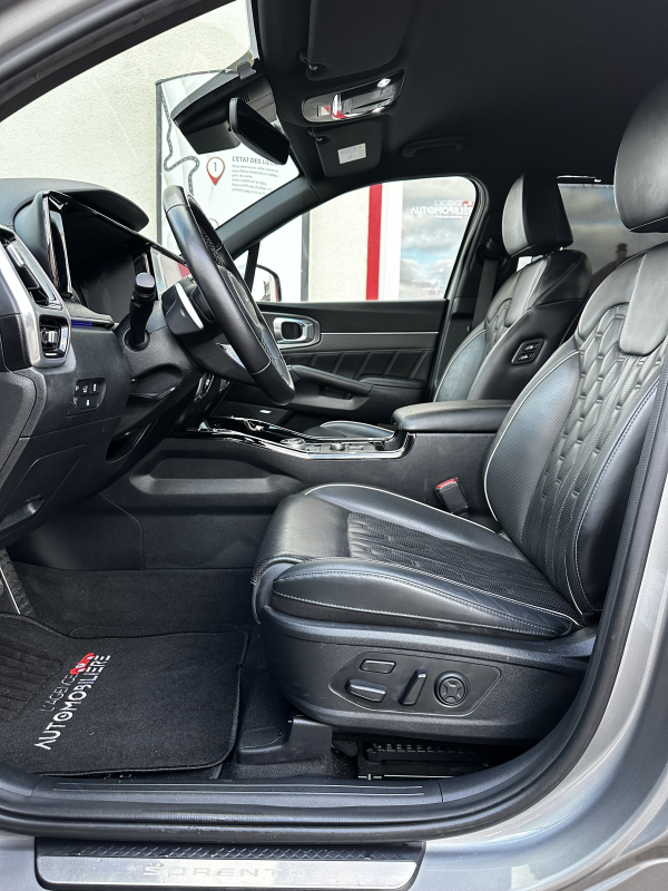 Kia Sorento — 12