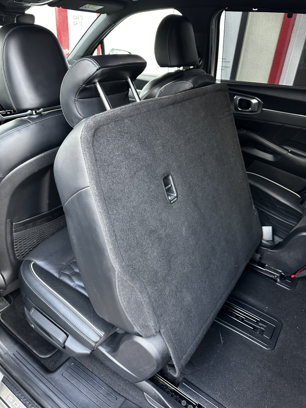 Kia Sorento — 28