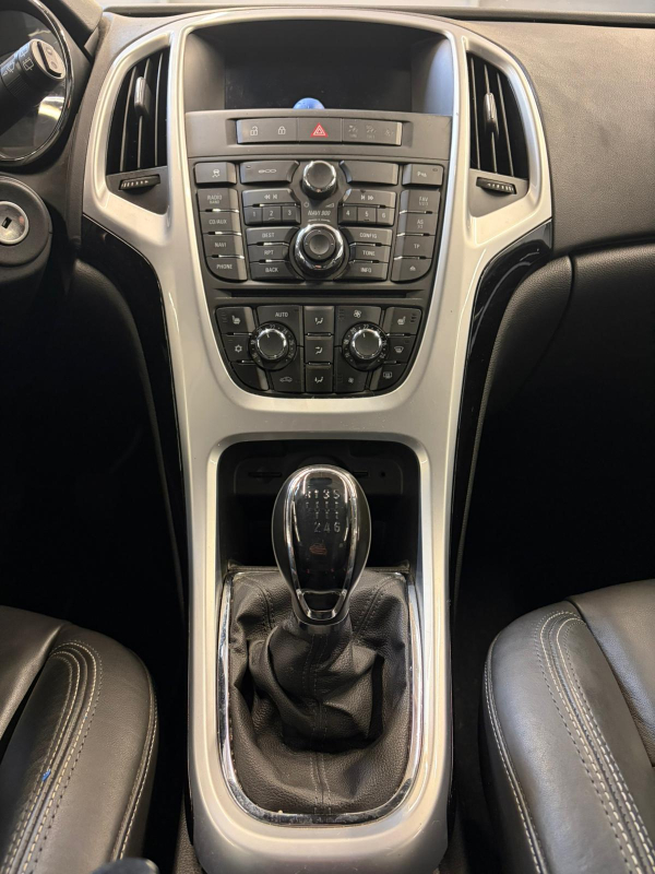 Opel Astra — 19