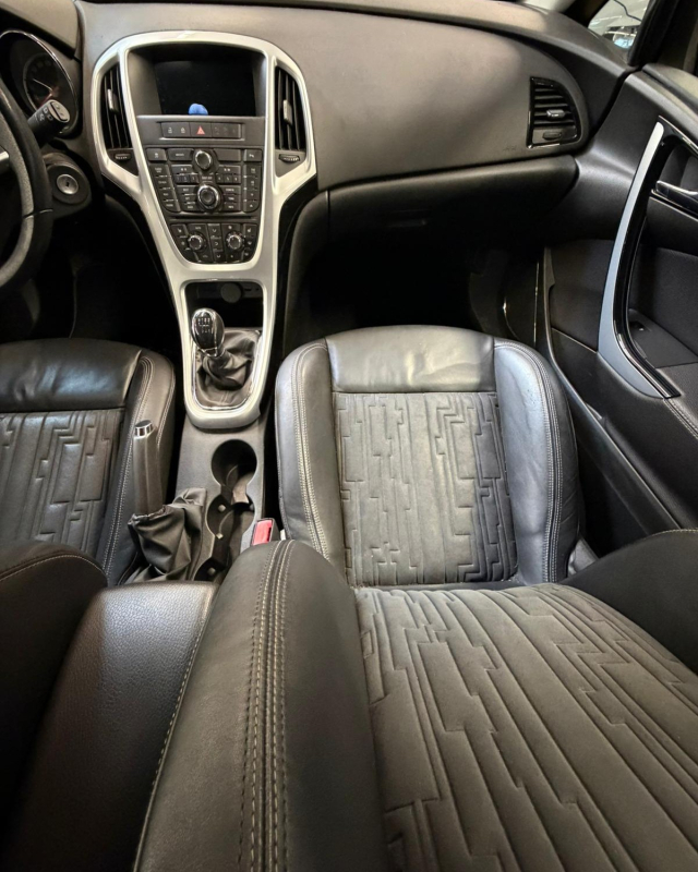 Opel Astra — 18