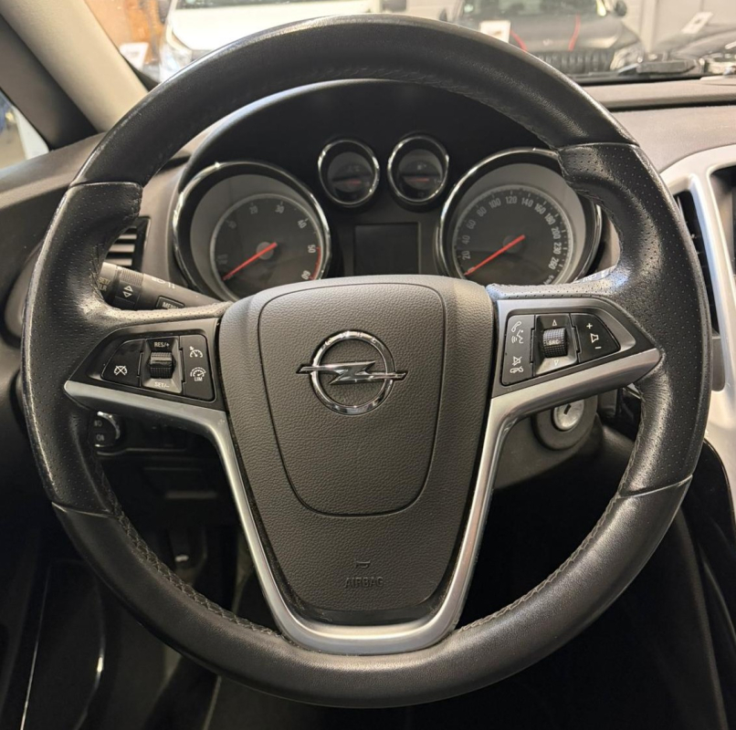 Opel Astra — 17