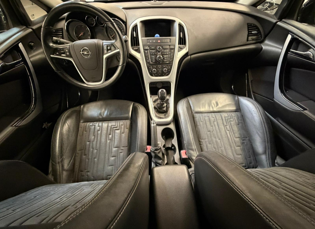Opel Astra — 9