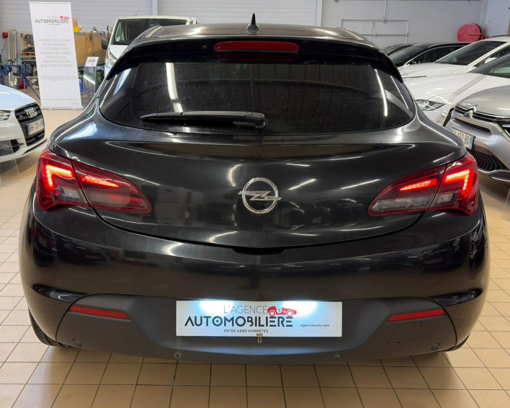 Opel Astra — 3
