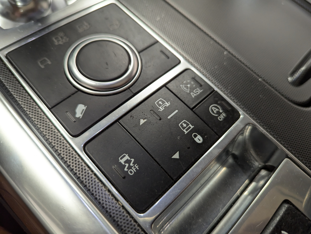 Land Rover Range Rover Sport — 21