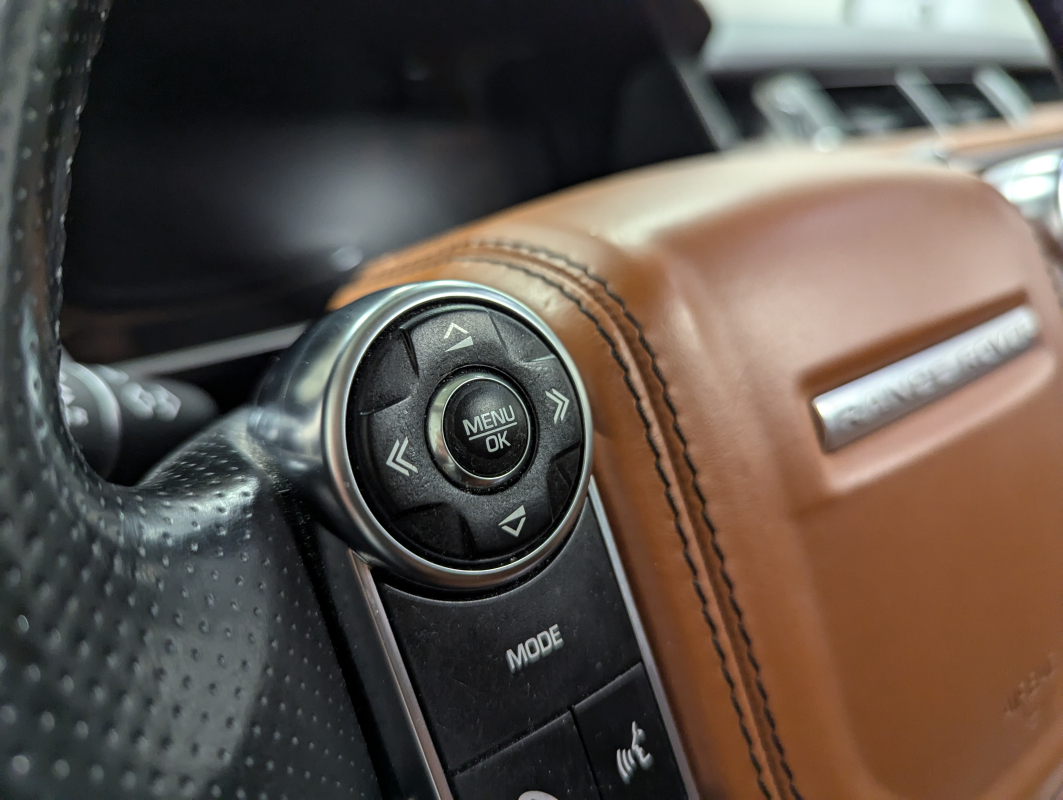 Land Rover Range Rover Sport — 24