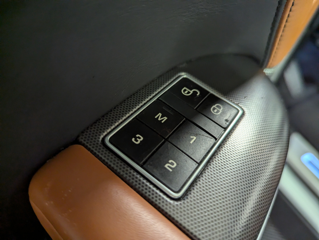 Land Rover Range Rover Sport — 25
