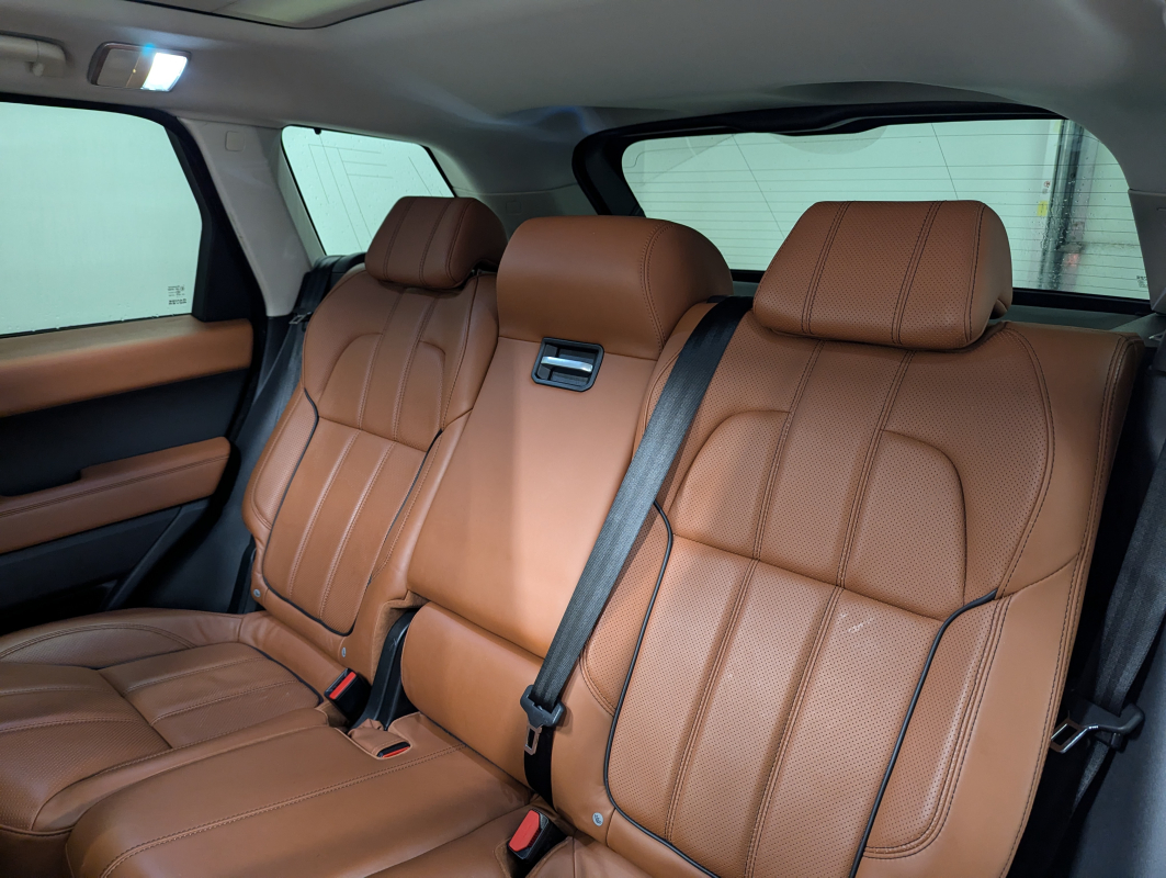 Land Rover Range Rover Sport — 12