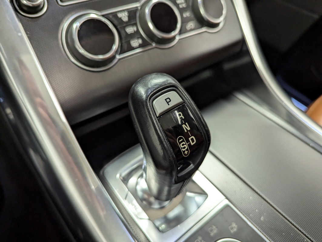 Land Rover Range Rover Sport — 23
