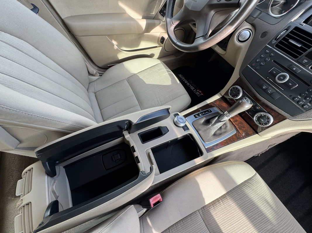 Mercedes Classe C — 17