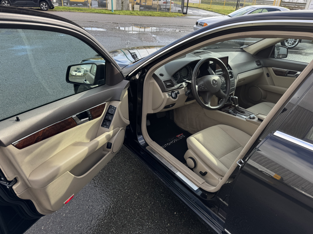 Mercedes Classe C — 12