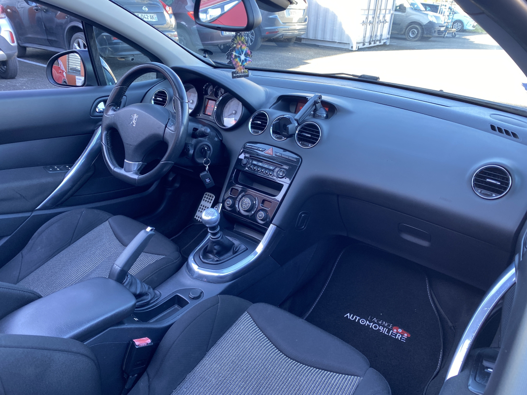Peugeot 308 — 15