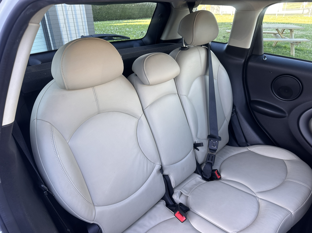 Mini Countryman — 16