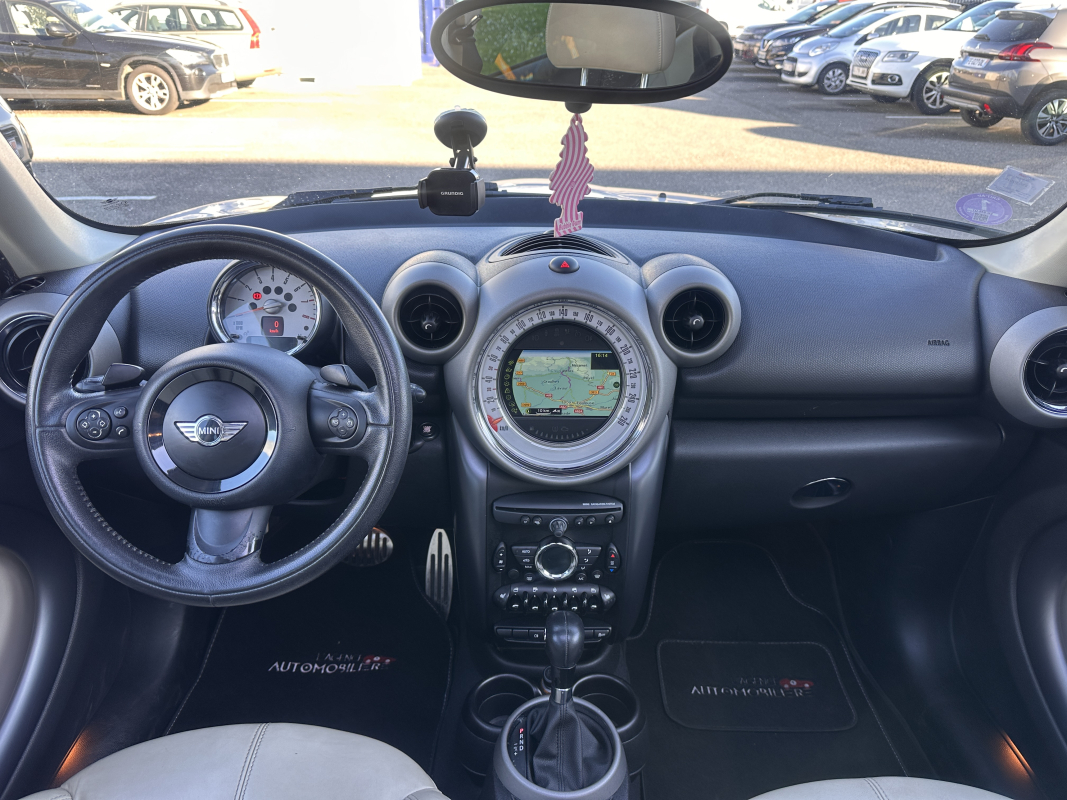 Mini Countryman — 18